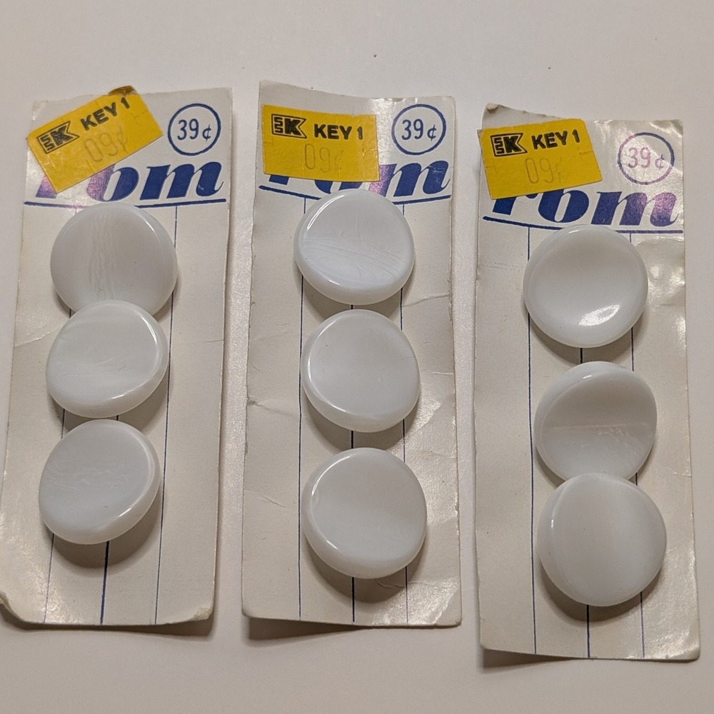 Vtg Somertime White Shell Glass Buttons 3/4 In‎ Shank Back England Lot 9 Concave